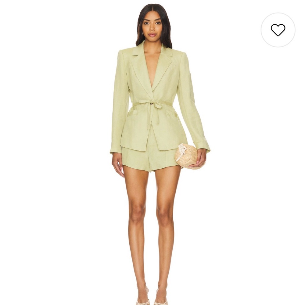 Blazer in Pale Olive